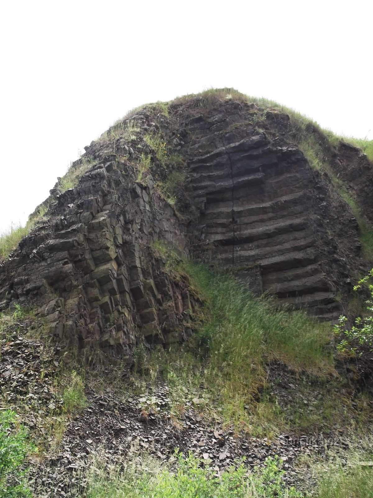 säulenförmige Aufteilung des Basalt-Details