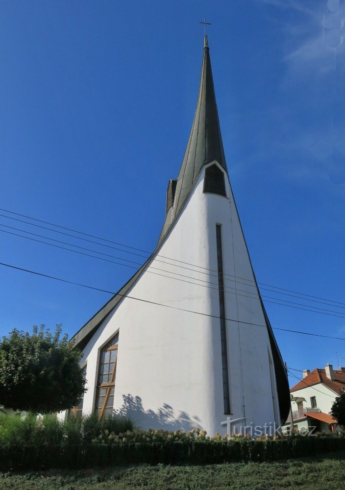 Slovácko not only vertically, epilogue – Podolí, Uherské Hradiště and Baťův canal (Nivnice 2020)