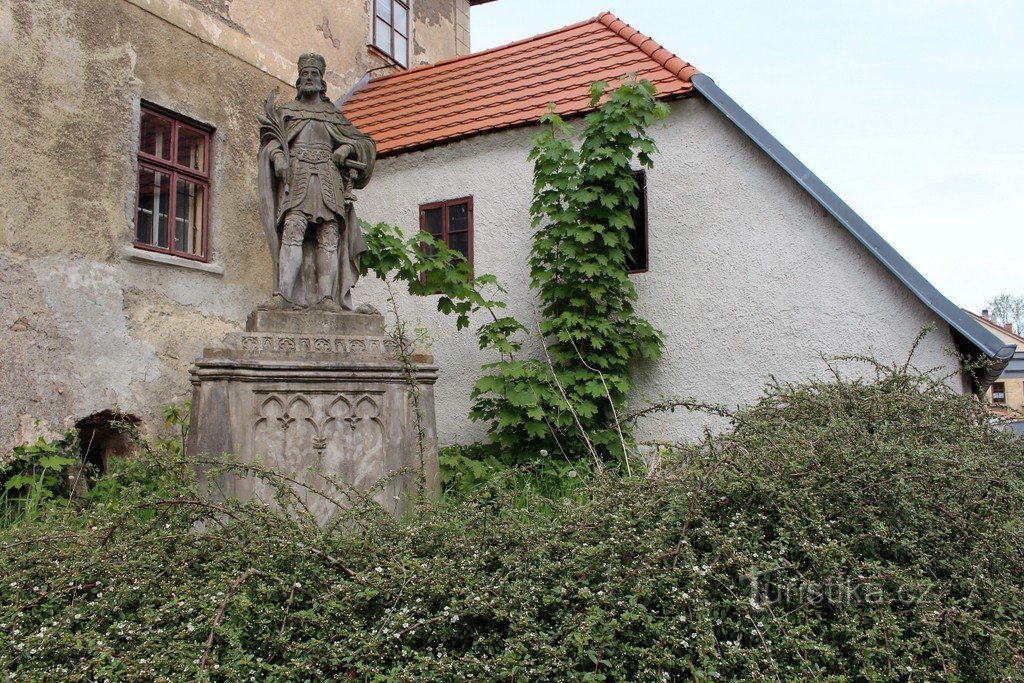 Šluknov, statue de St. Venceslas