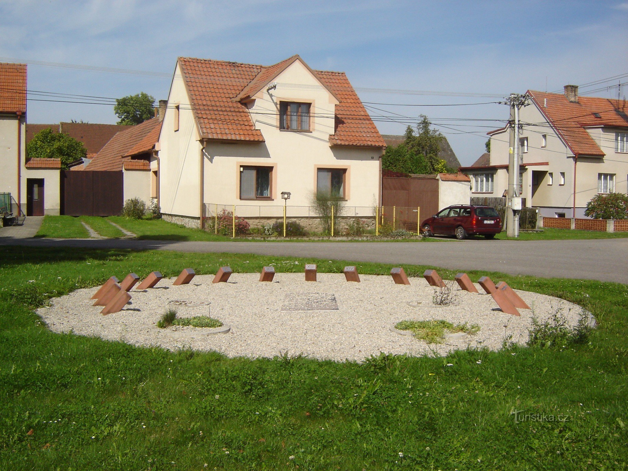 Sonnenuhr im Dorf Radětice - Zifferblatt