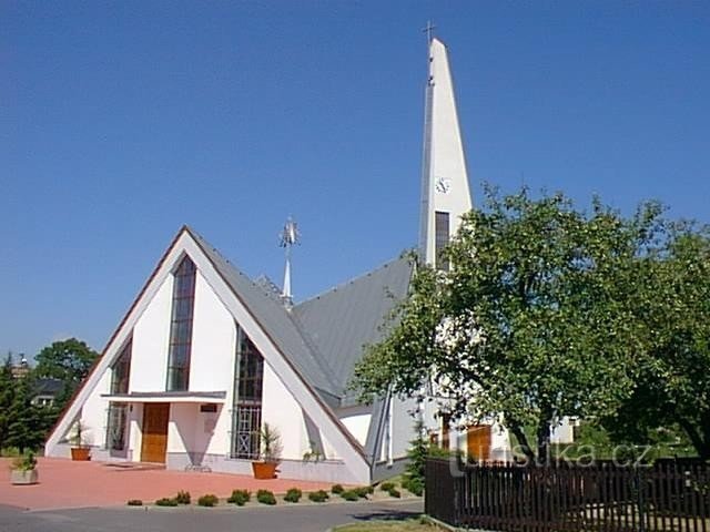 Služovice - Capela da Assunção da Virgem Maria