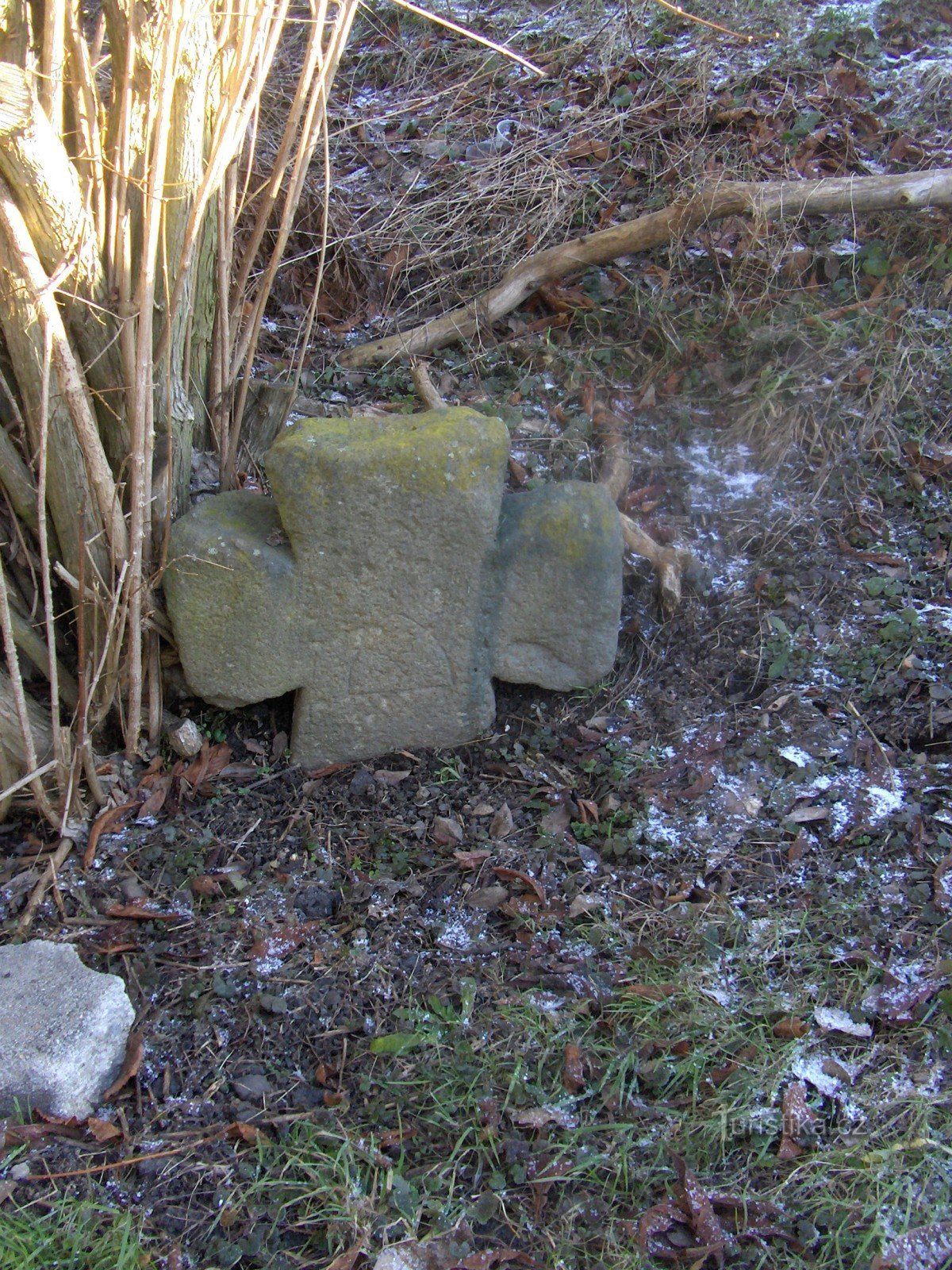 Smírčí kříž Lužný