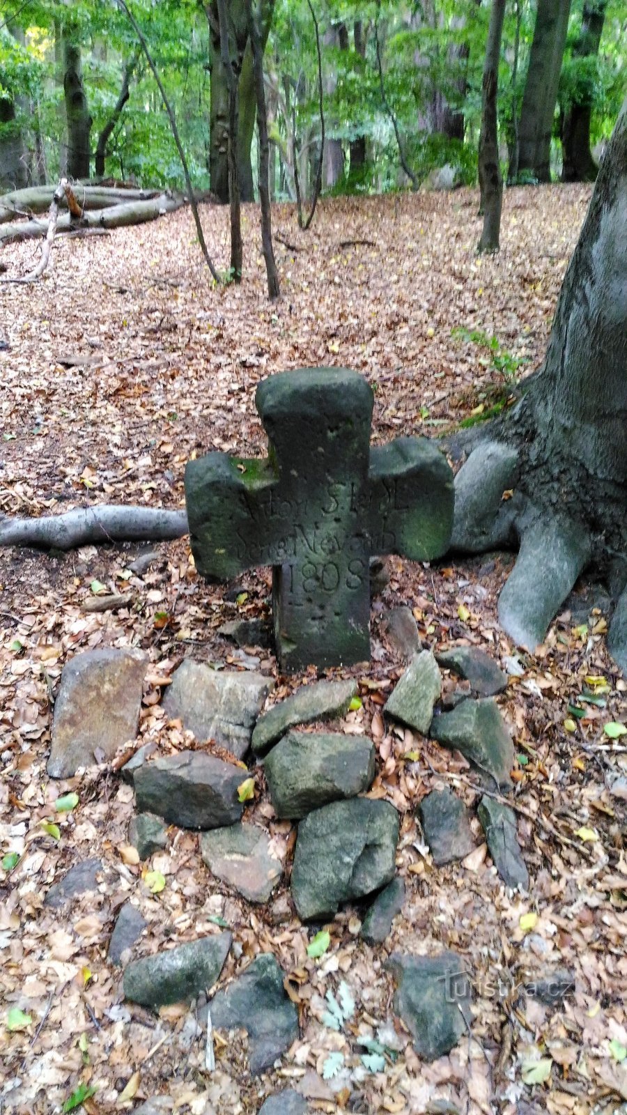 Krzyż pojednania na Bouřňáku.