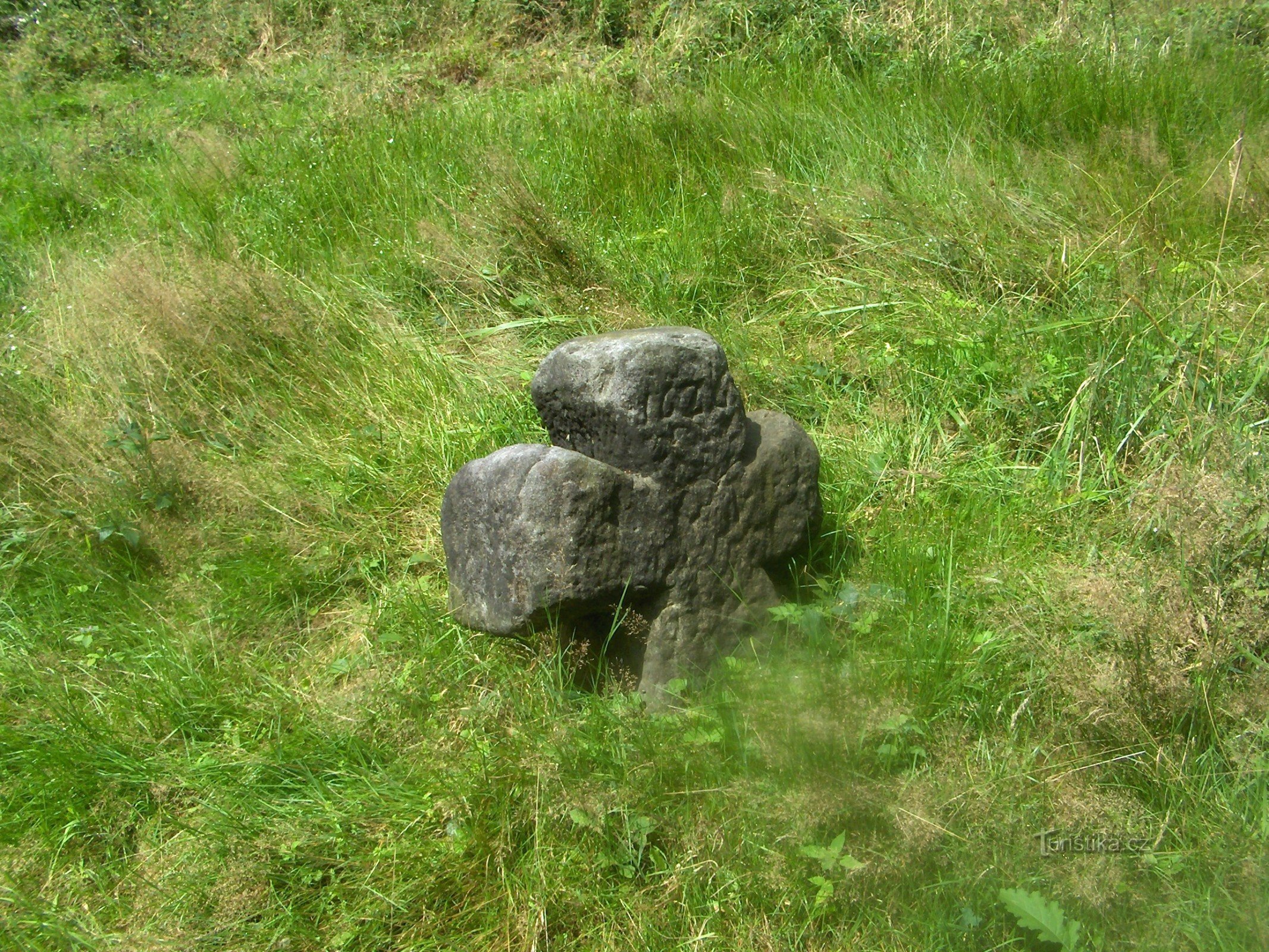 Croix de réconciliation à Tisza.