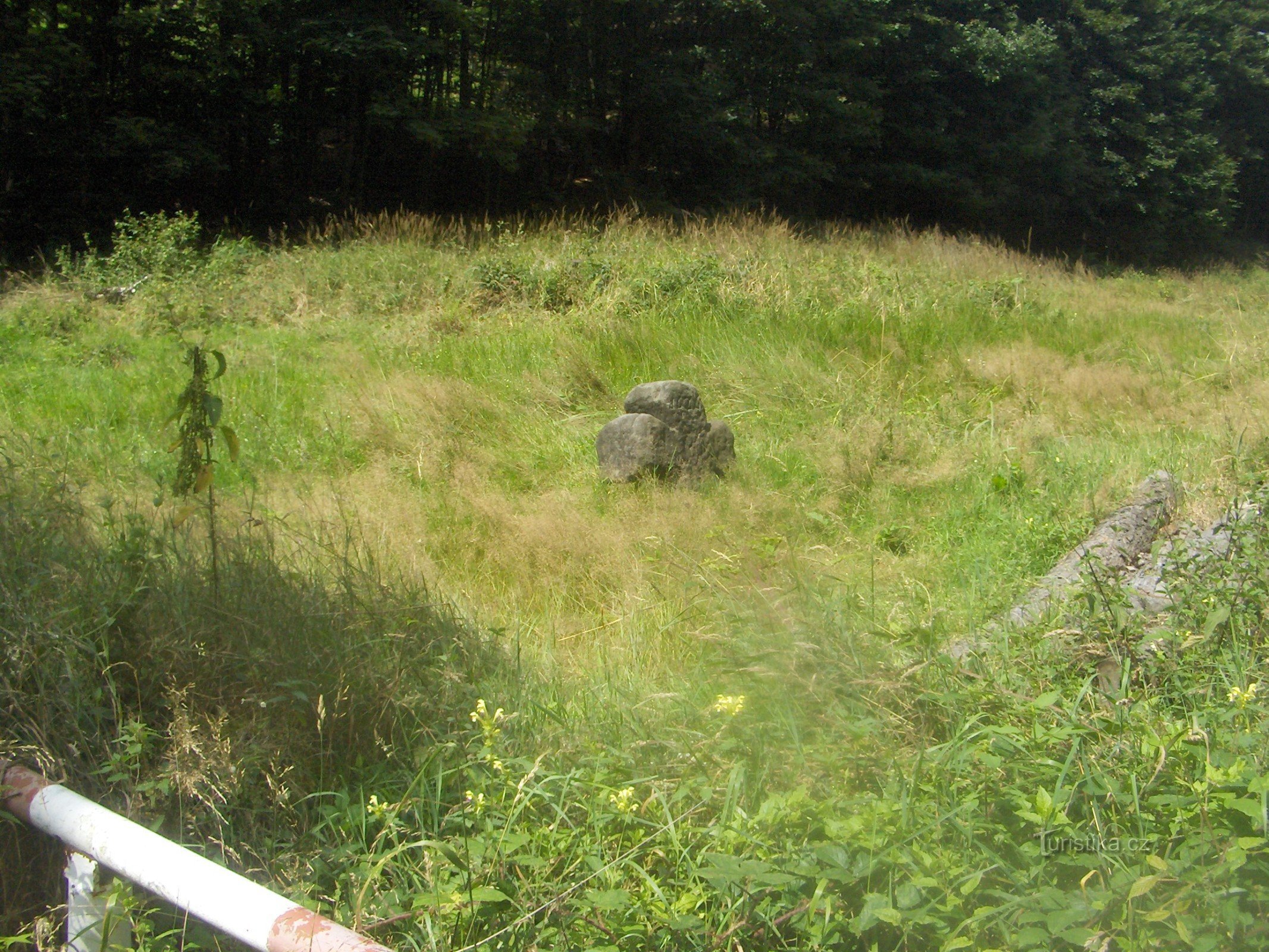 Kreuz der Versöhnung bei Tisza.