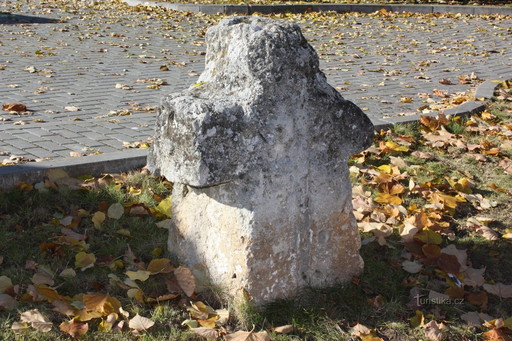 Croix de réconciliation à Morice