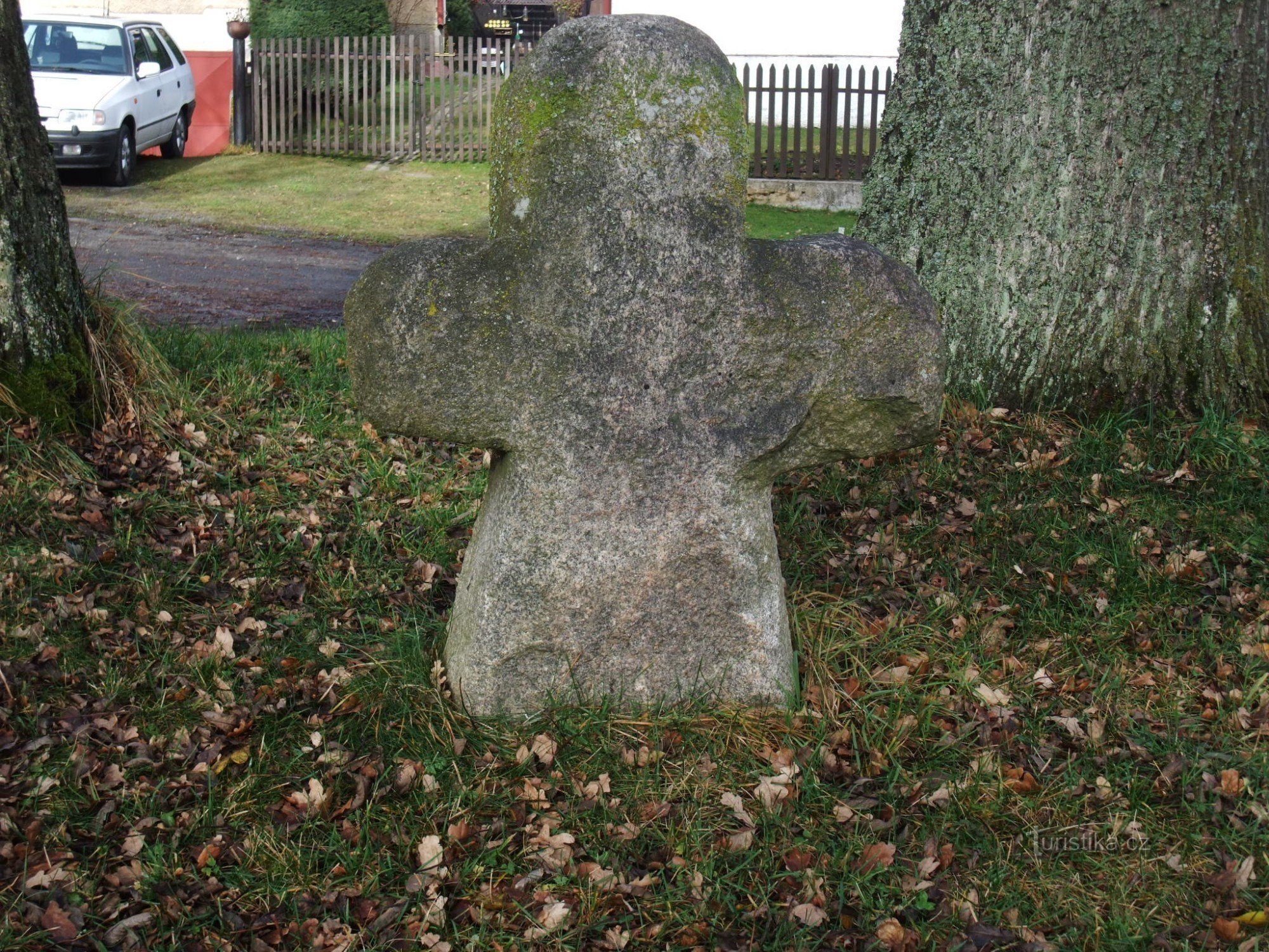 Peace Cross, Závišín