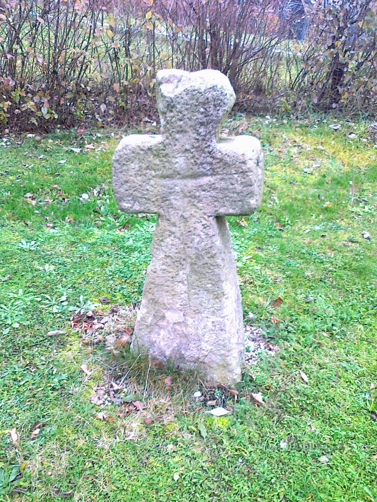 Croix de réconciliation à Vrskmani.