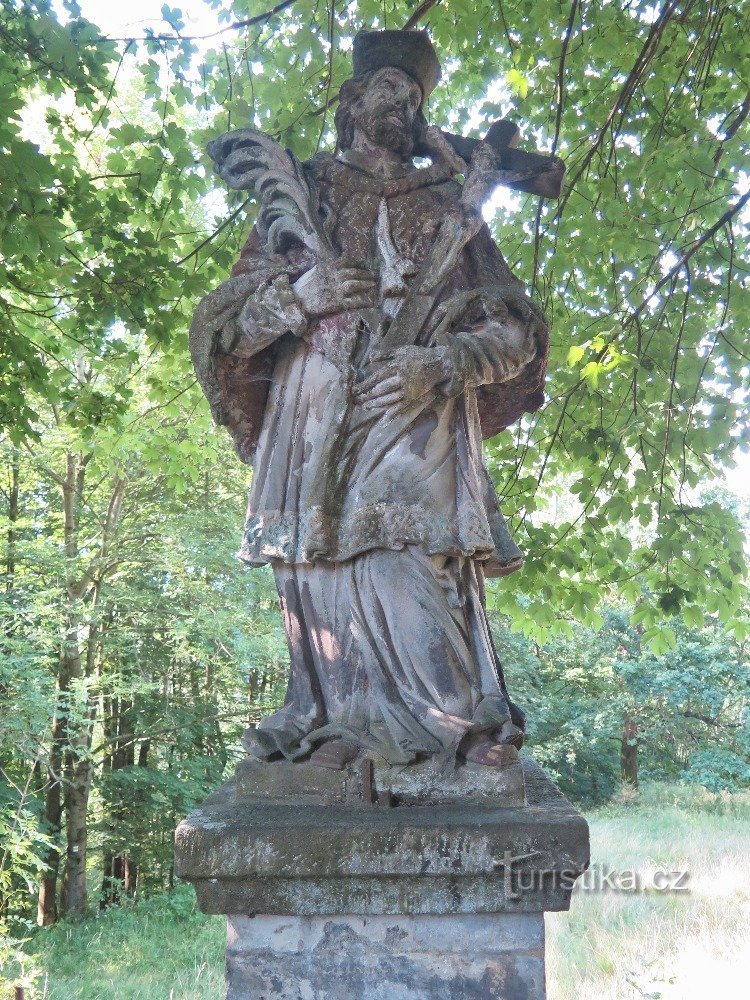 Sněžná (Krásná Lípa) - estatua de St. Jan Nepomucký