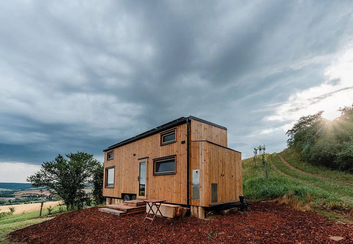 Soběstačný Tiny house.