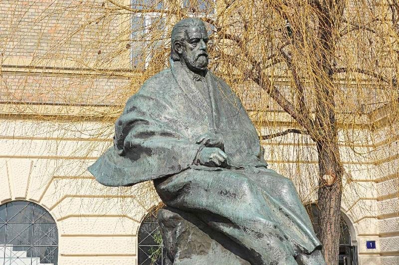 socha Bedřicha Smetany