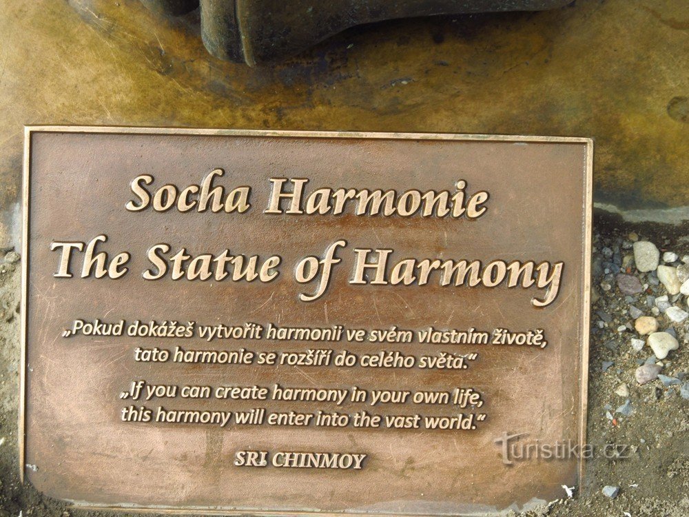 Estátua da harmonia em Kampa de Praga