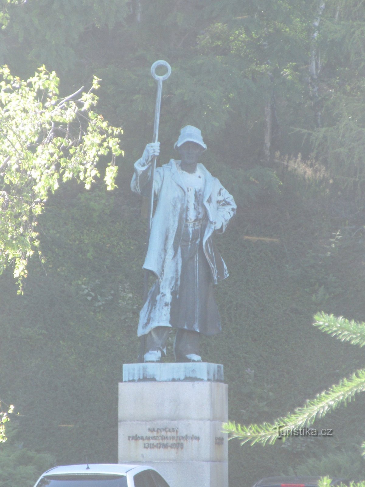 estátua metalúrgica - close-up