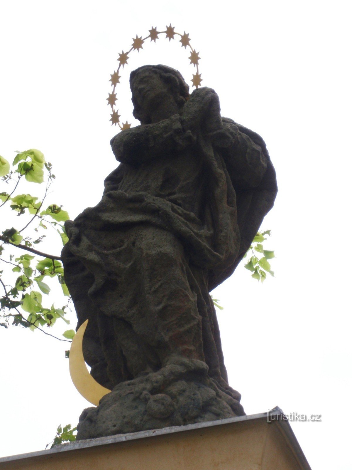 Ulastelig statue i Osová Bítýška