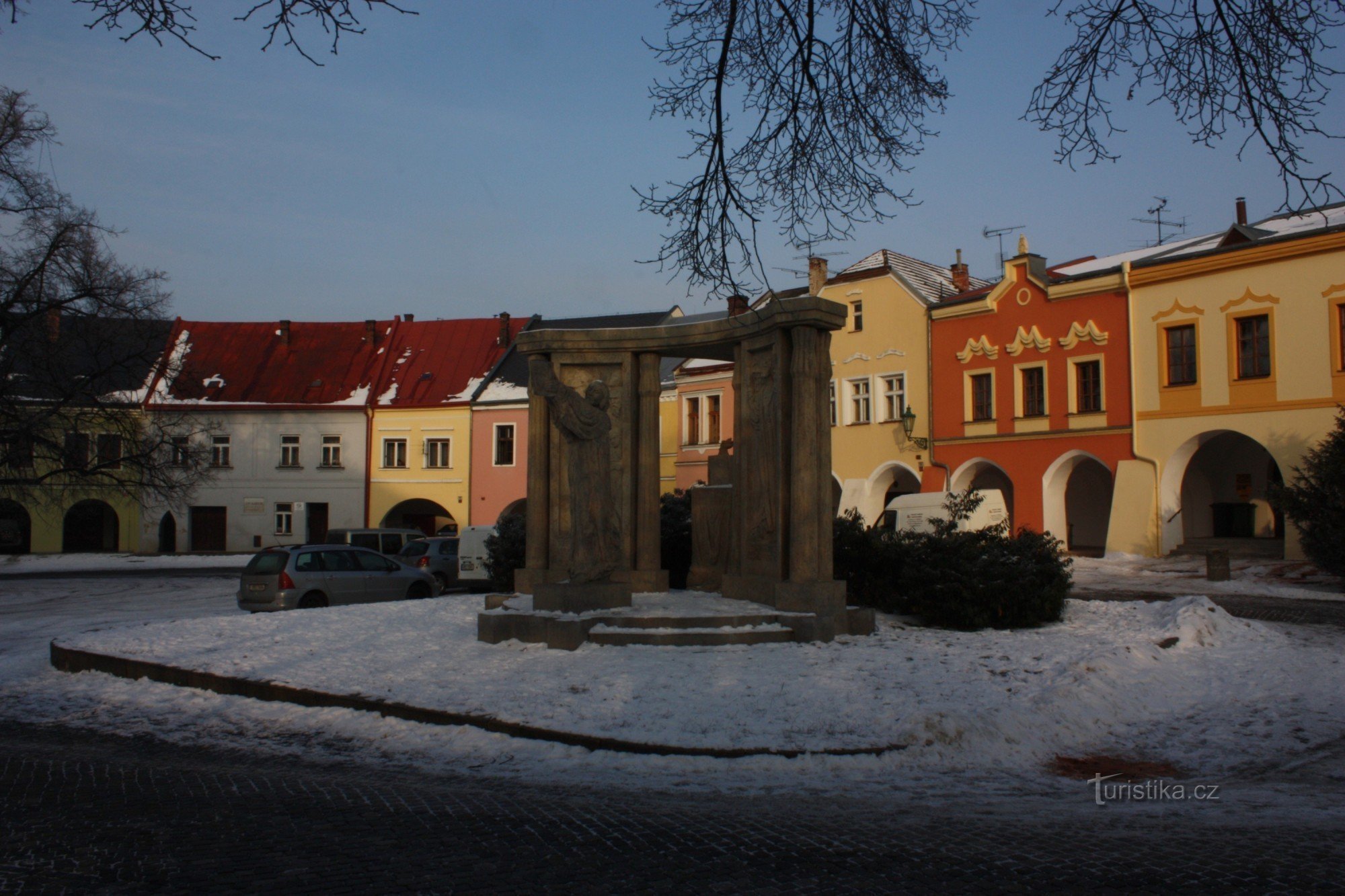 Staty av Jan Blahoslav av František Bílek på det övre torget i Přerov