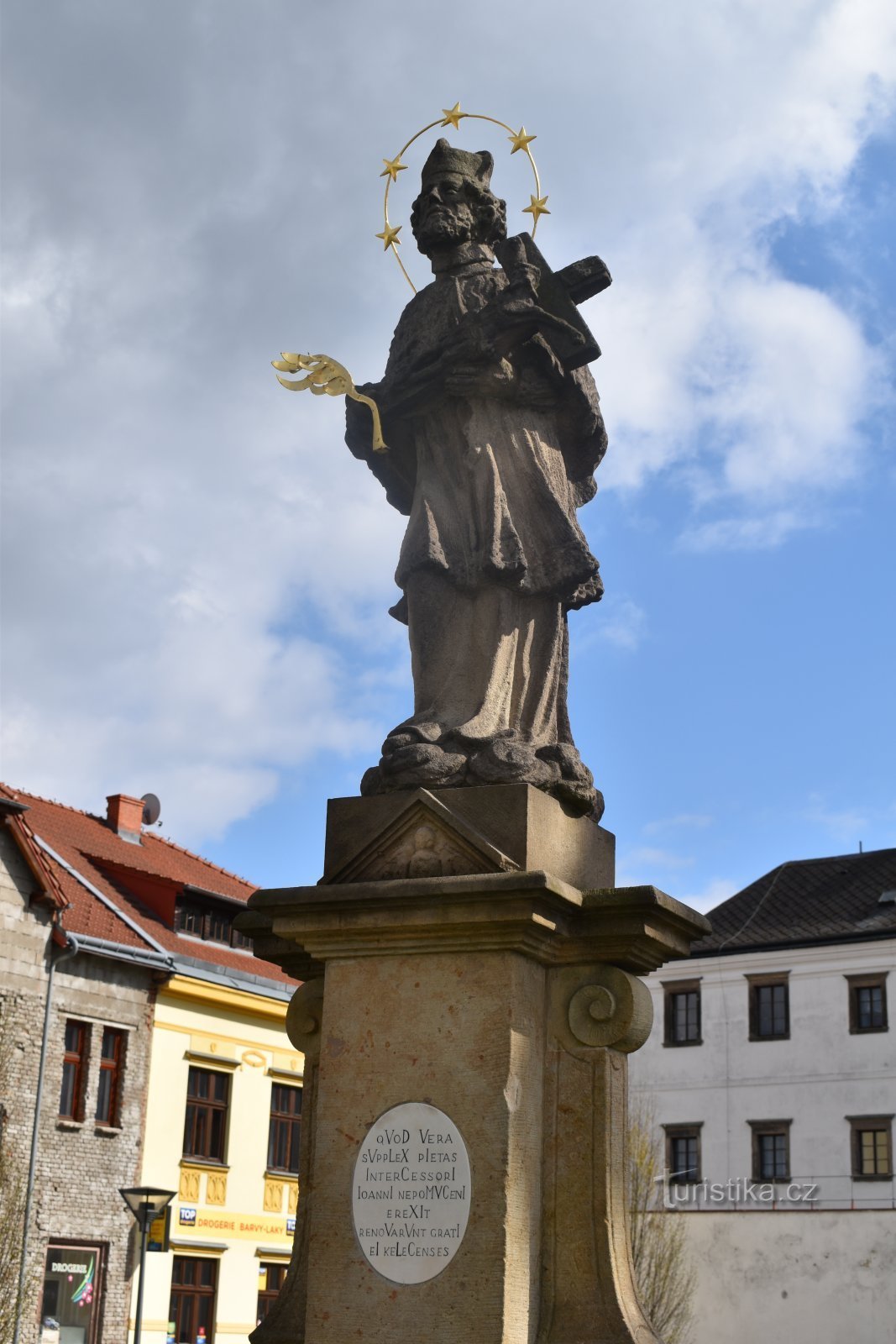 statua di Giovanni Nepomuceno del 1706