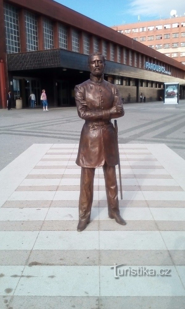 Staty av Jan Perner