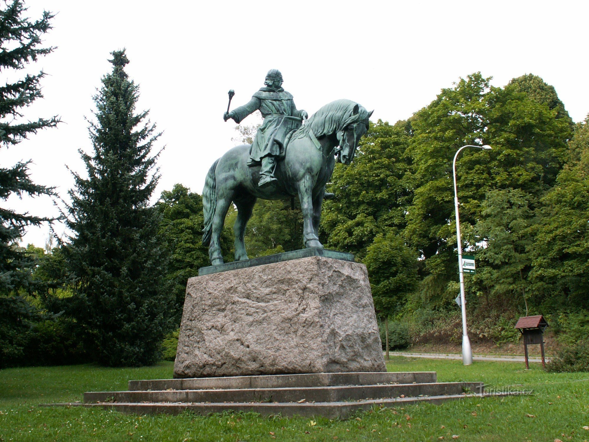 Statuia lui Jan Žižka din Trocnov