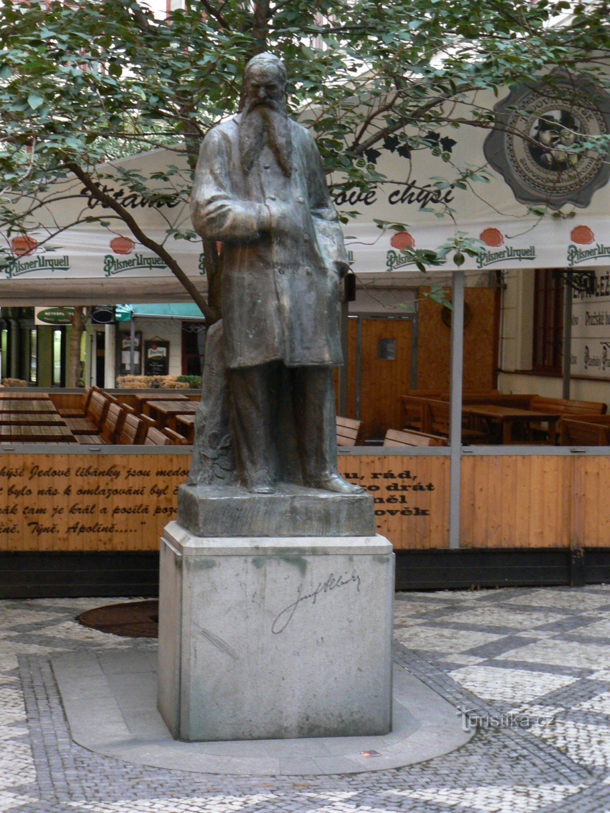 Josef Hlávka statue