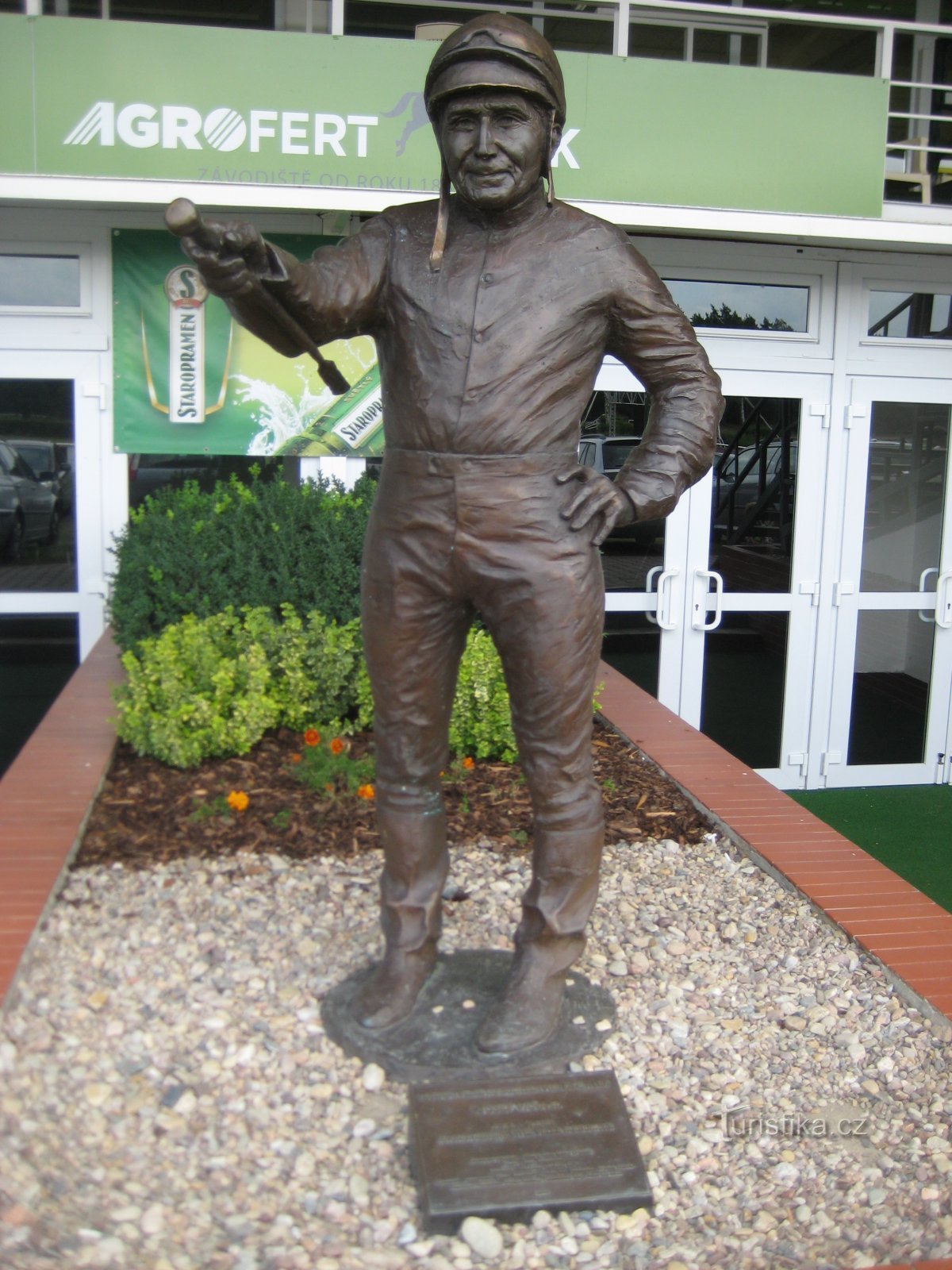 Josef Váňa statue - Pardubice
