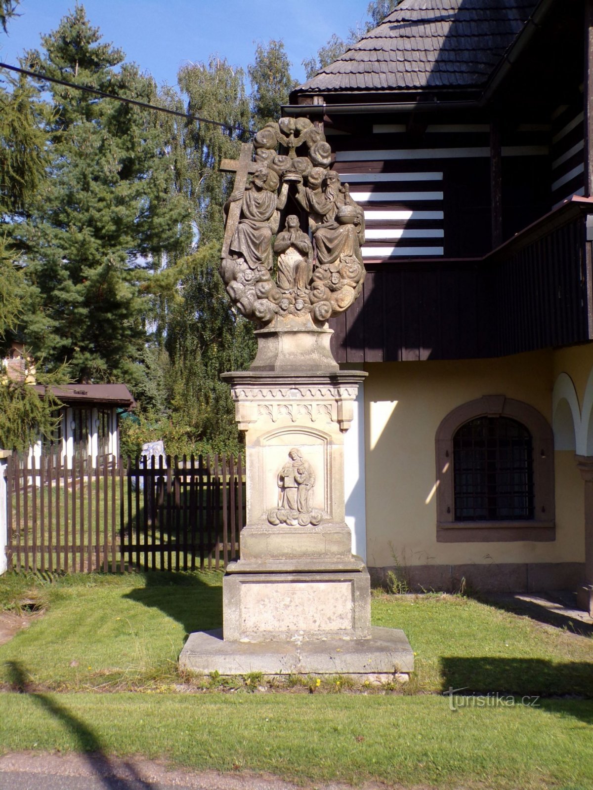 Staty av Jungfru Marias kröning på nr 104 (Hajnice, 8.9.2021 september XNUMX)