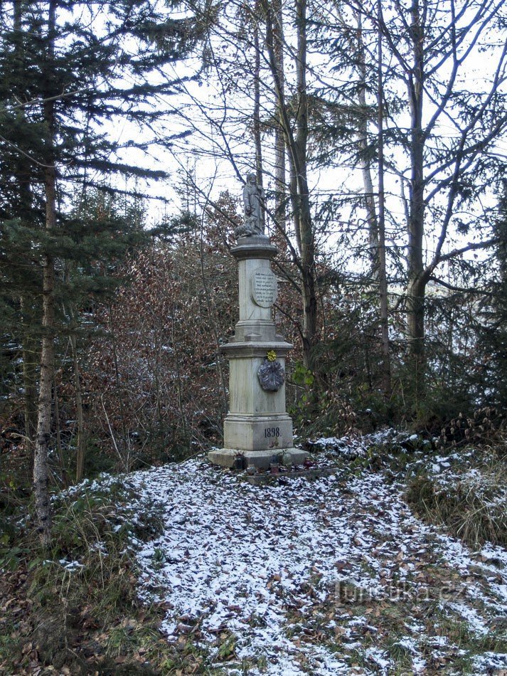 Statue af Kristus den gode hyrde