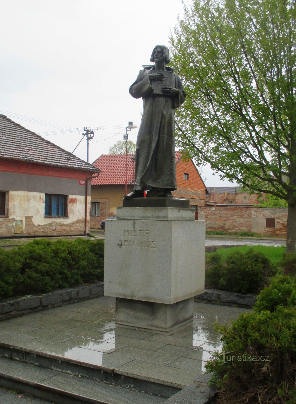 Standbeeld van Meester Jan z Husi