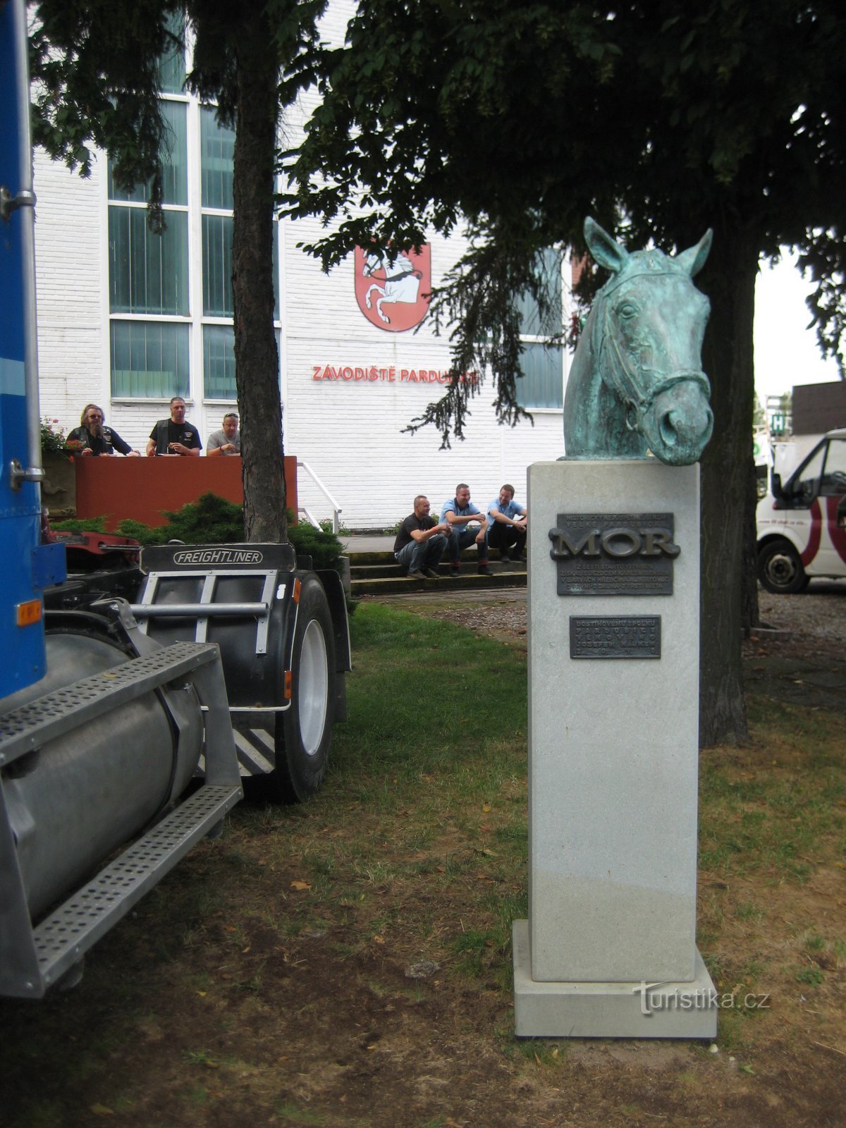 Статуя MOR - Пардубіце