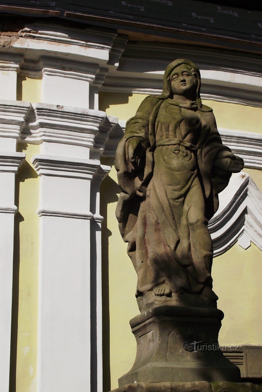 tượng P. Maria