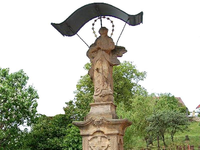 socha Panny Marie Immaculaty