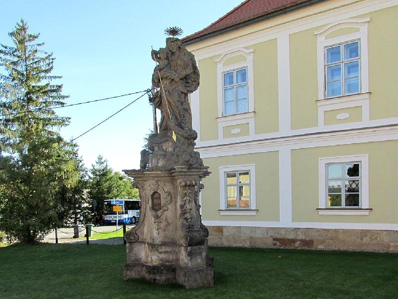 socha Panny Marie Immaculaty