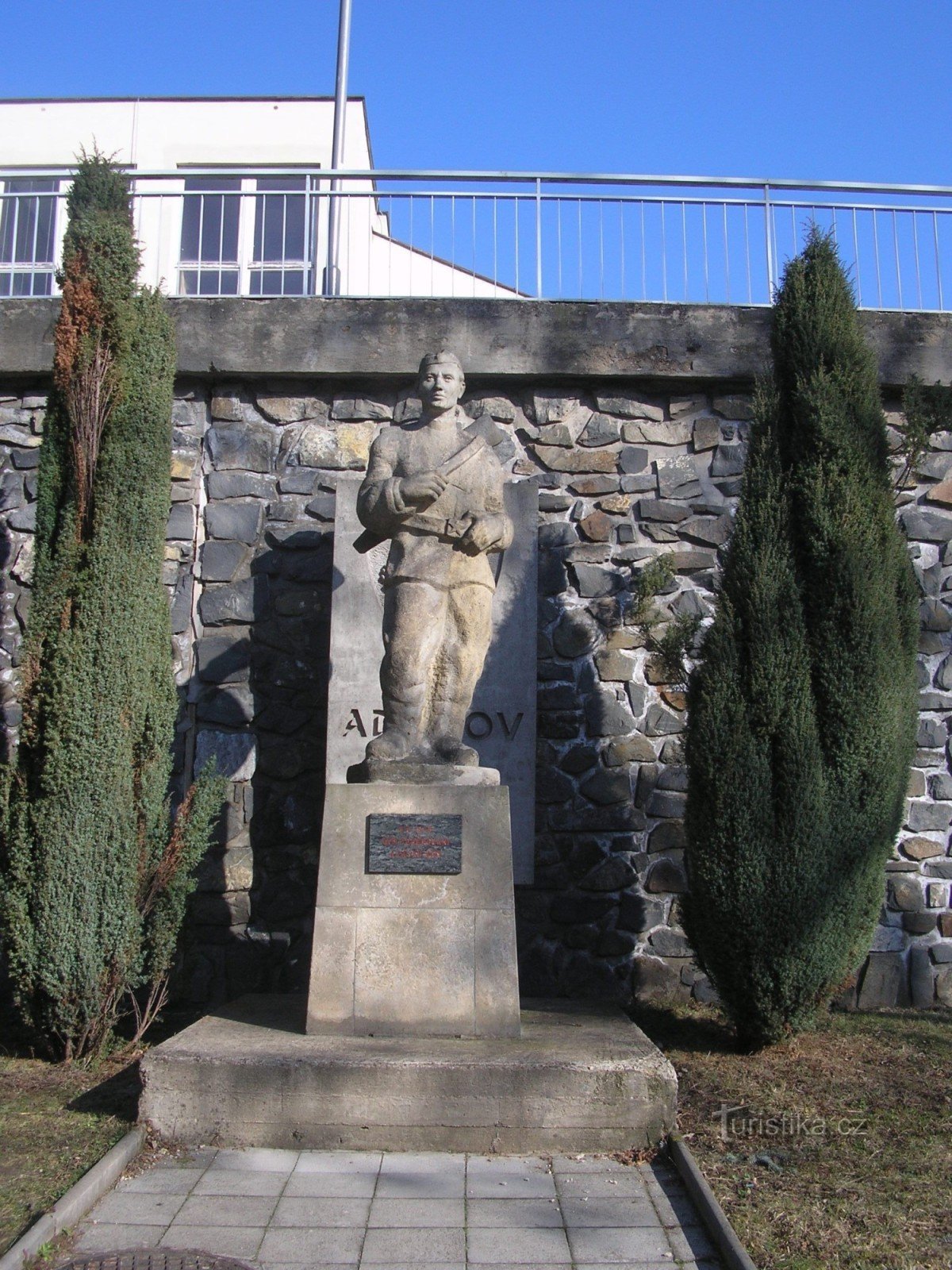 Statue of a Red Army man (Adamov)