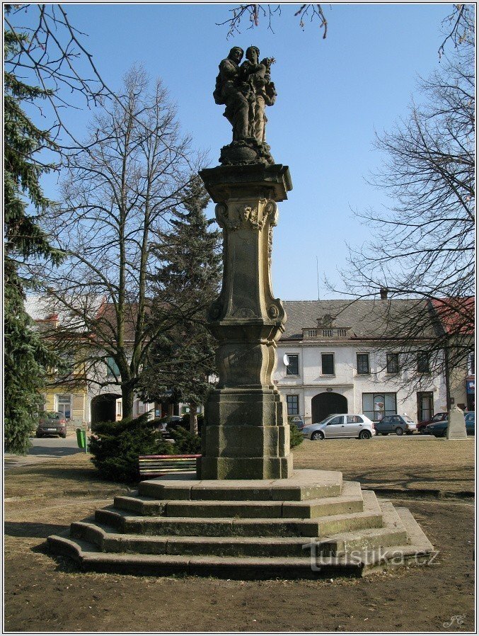 Staty av St. Anne av den tredje