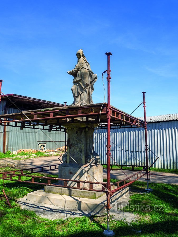 Statue of St. Anne on the scaffold