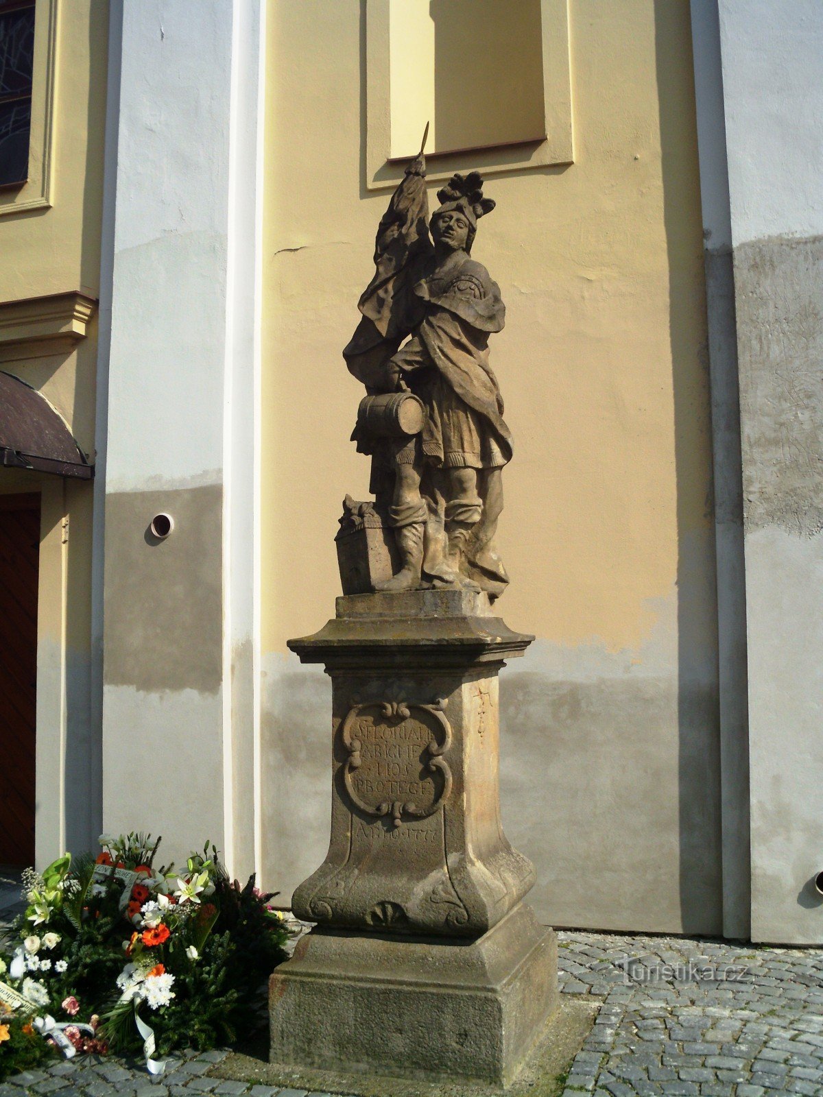 bức tượng của St. Floriana