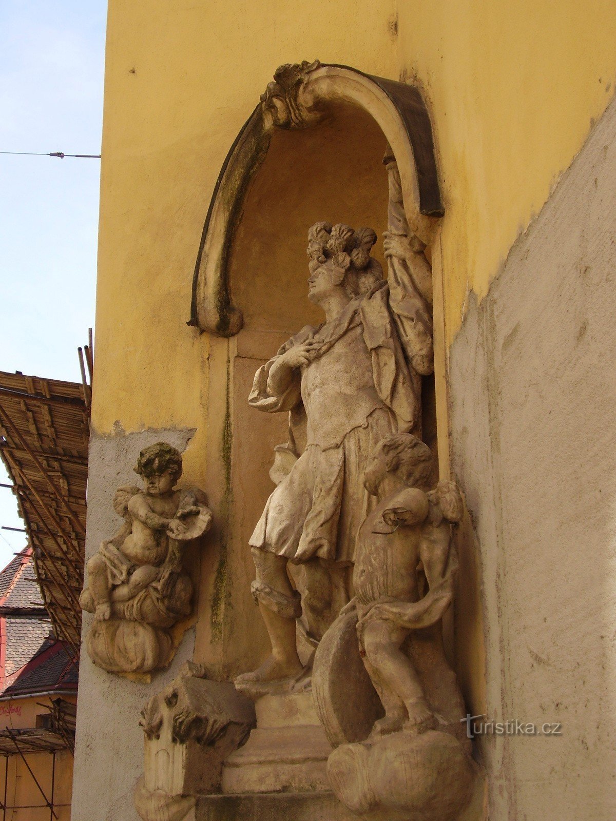 Pyhän patsas Floriána Brnossa - Františkánská-katu
