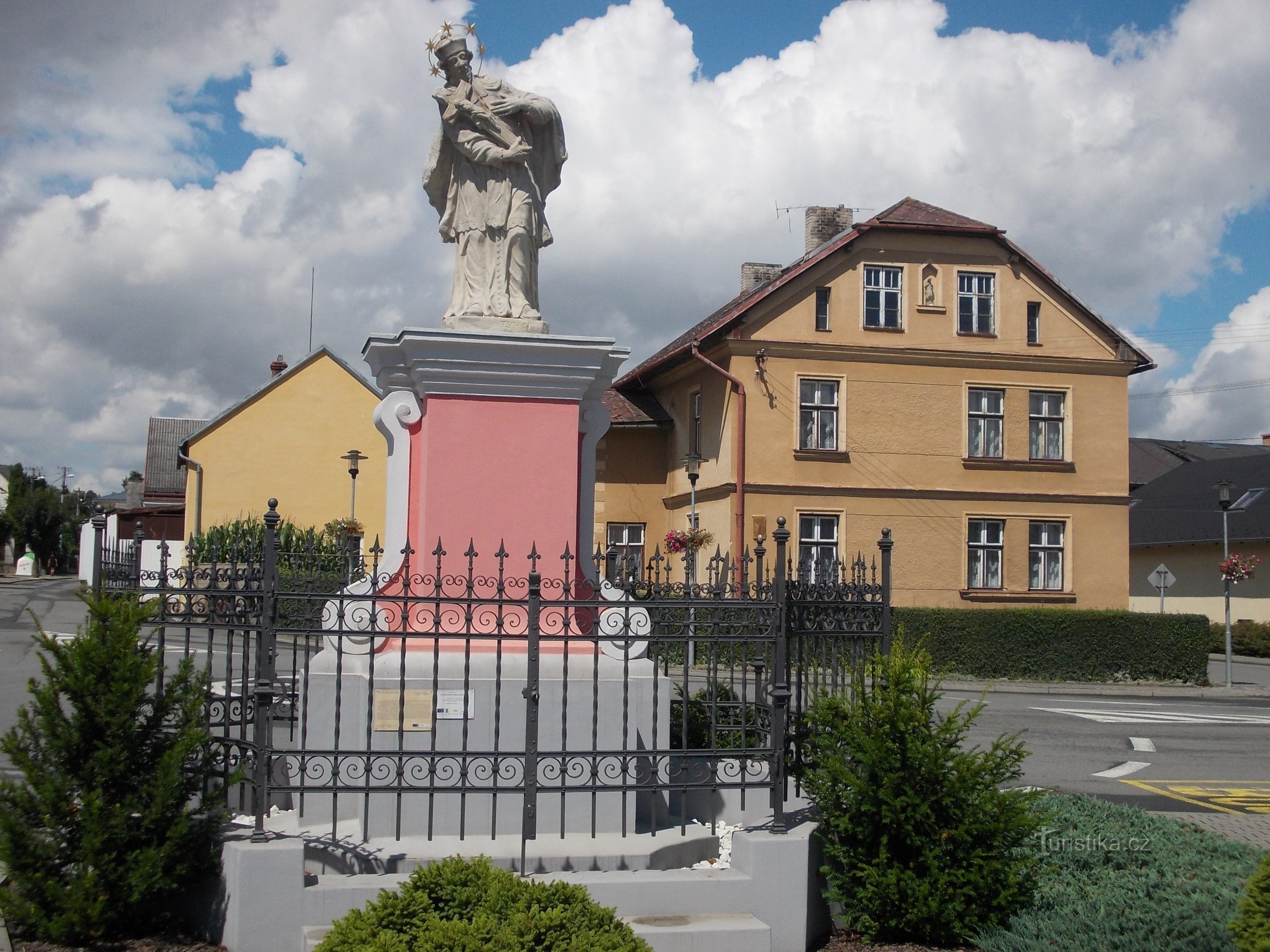 estatua de san Jan Nepomucký