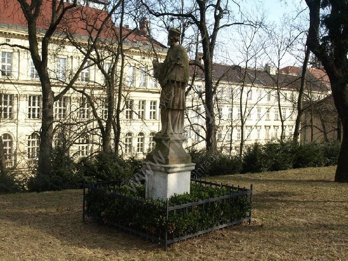 socha sv. Jana Nepomuckého