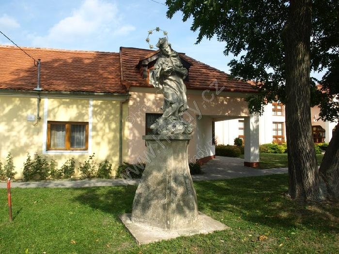 socha sv. Jana Nepomuckého