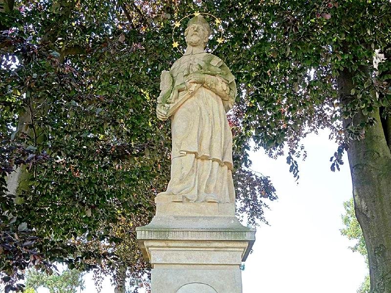 socha sv. Jana Nepomuckého
