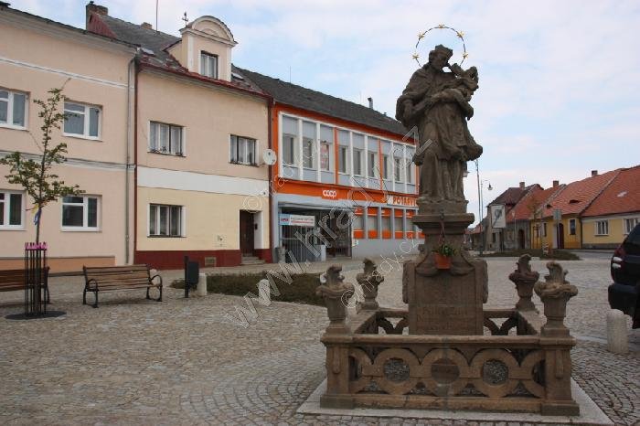 socha sv. Jana Nepomuckého
