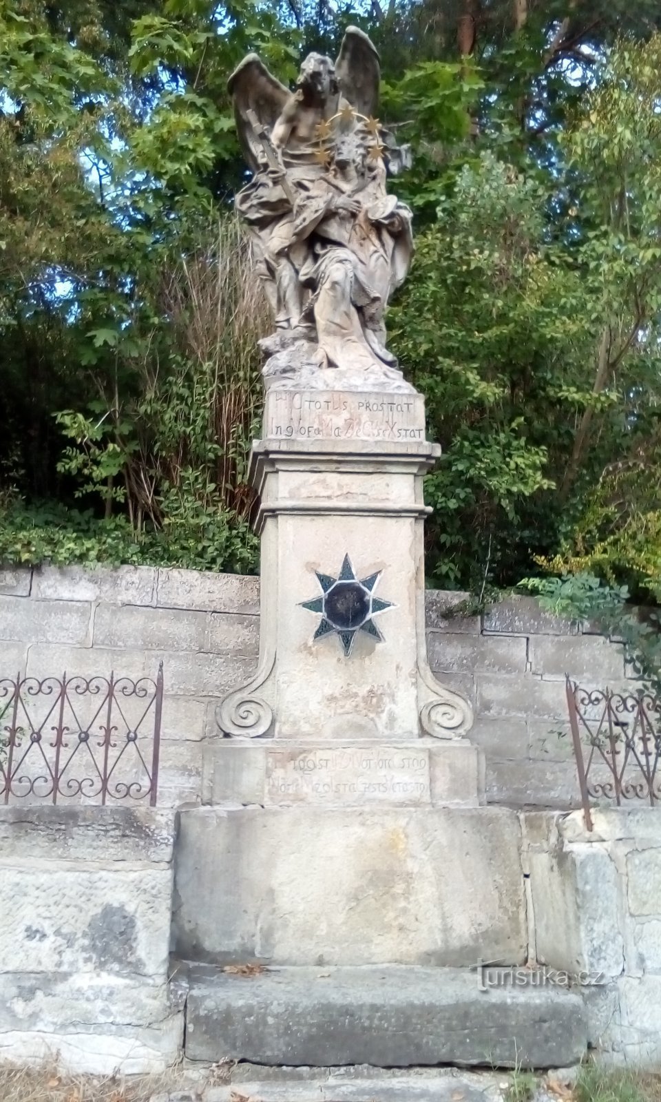 estatua de san Juan de Nepomuck en Nové Hrady