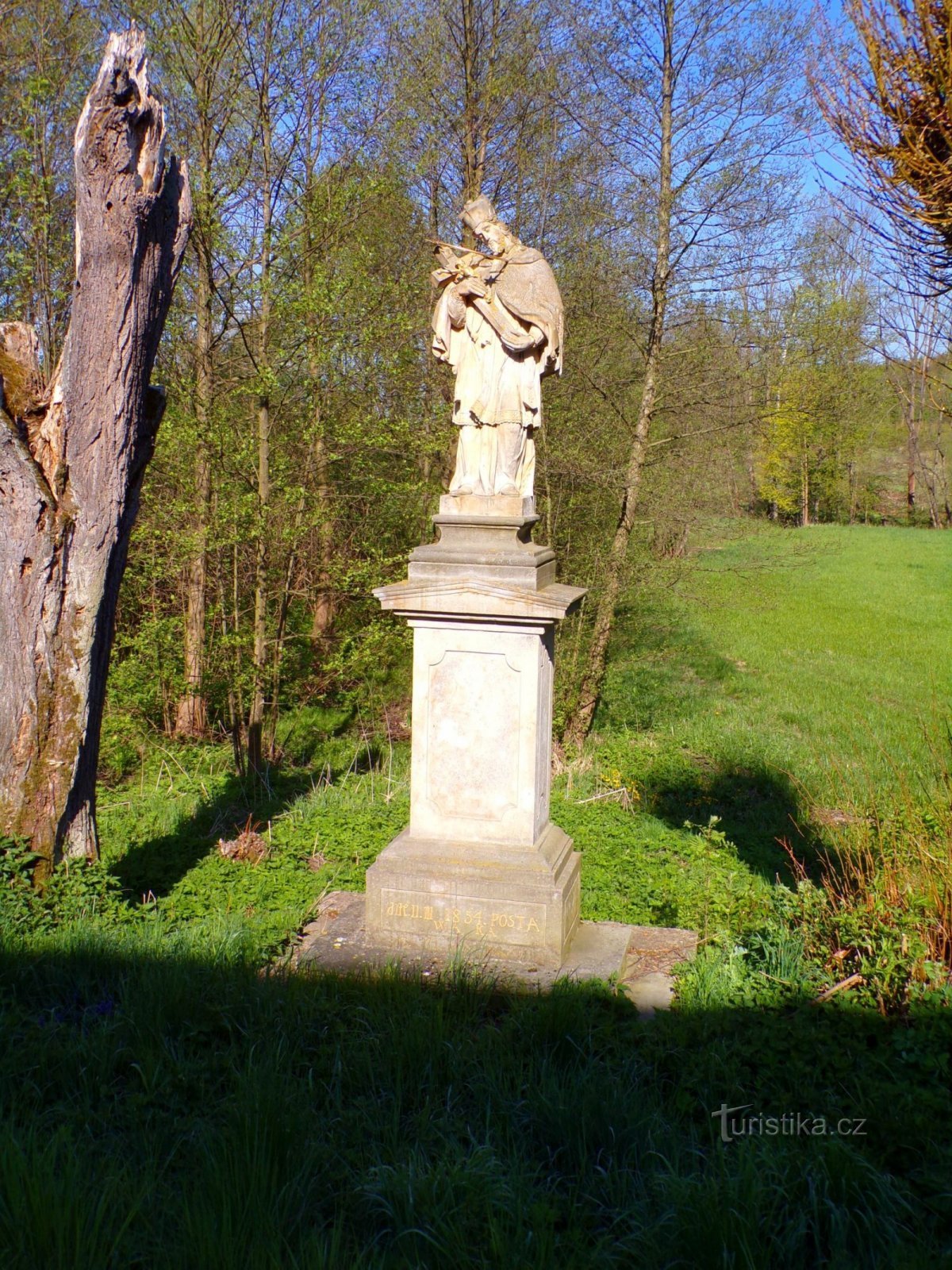 Pyhän patsas Johannes Nepomuck Zaječíssa (Dolany, 8.5.2022. toukokuuta XNUMX)
