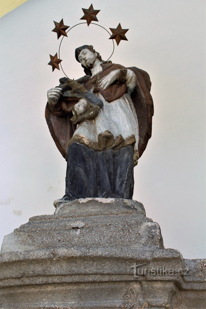 Tượng của St. John of Nepomuk