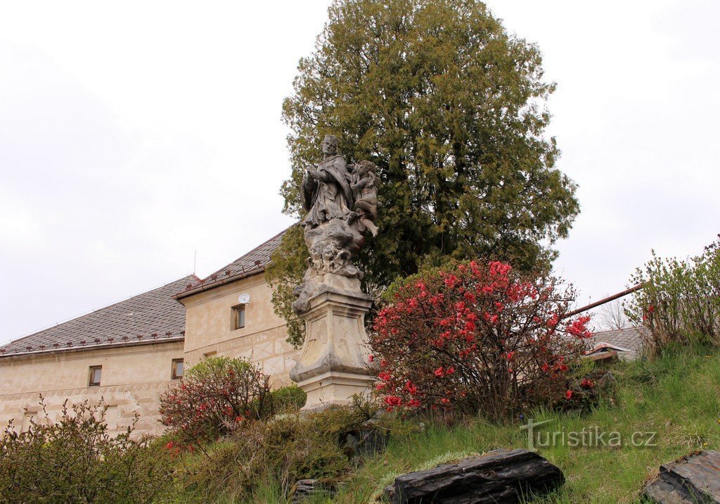 Statue von St. Johannes von Nepomuk in Ratajy nad Sázavou