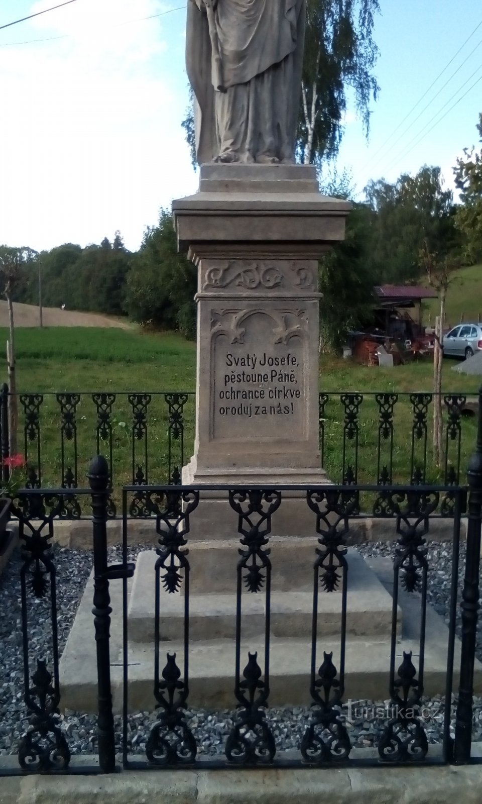 Statue de St. Joseph avec l'enfant Jésus à Nové Hrady