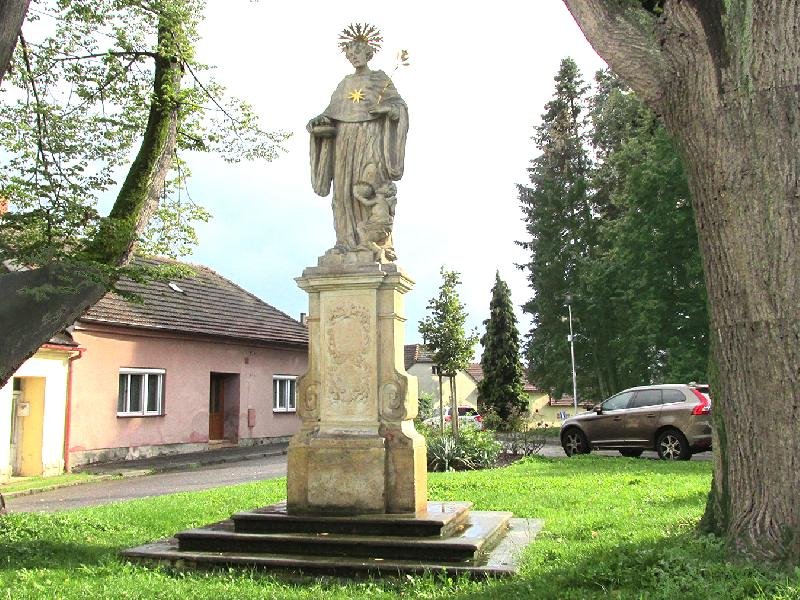 socha sv. Mikuláše Tolentinského