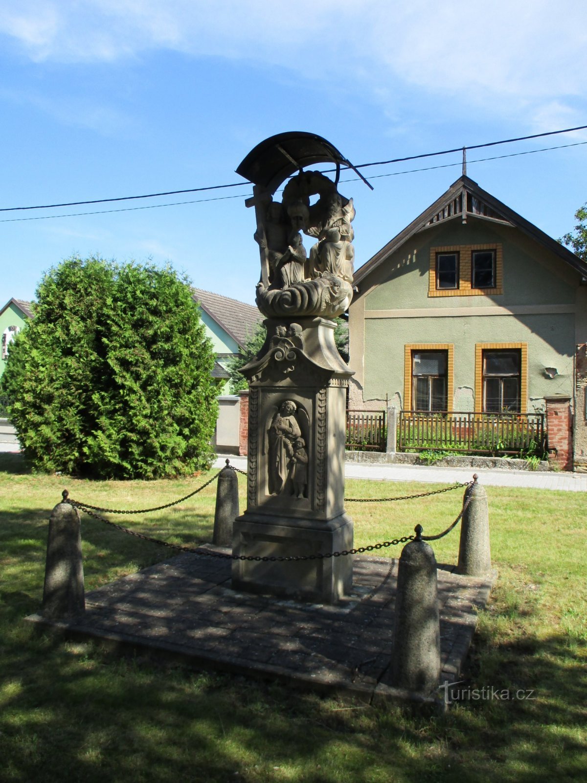 estatua de san Trinidad (Rasošky)