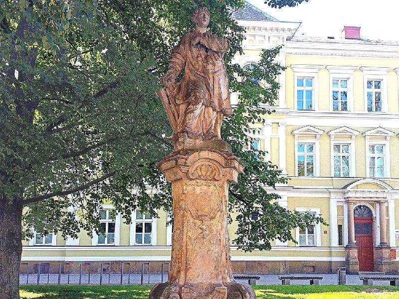 socha sv. Vavřince