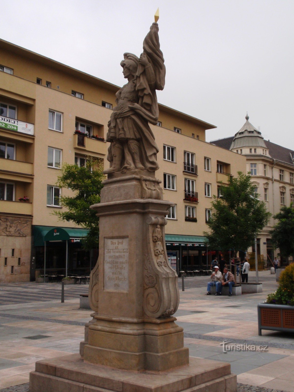 Statue des Heiligen Florian